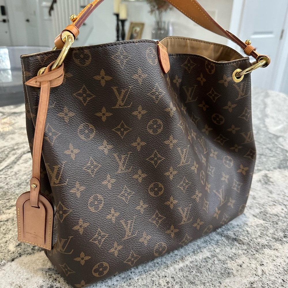 Louis Vuitton Graceful PM